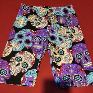 Skull/skeleton legging shorts